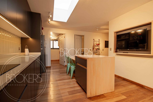 Casa En Venta De 4 Dorm. En Lo Barnechea