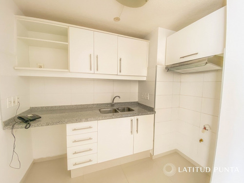 Apartamento En Roosevelt- Ref: 46