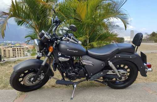 Moto Empire Superlight 200