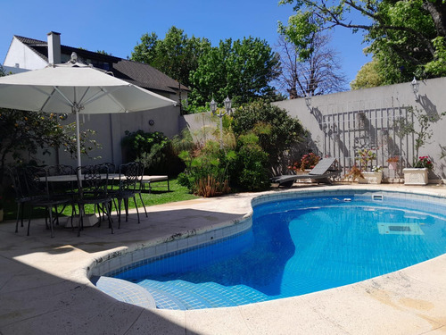 Casa En Venta En Martinez De Libertador Al Rio.