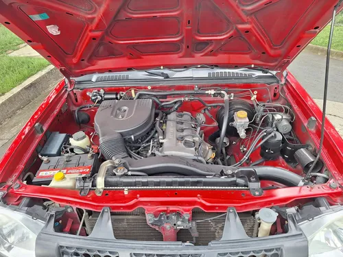 Nissan Frontier 2.4l 4x2