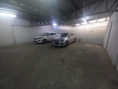 Cochera En Macrocentro