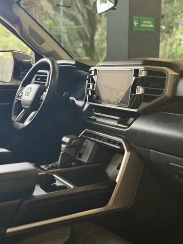 Toyota Sequoia 3.4 V6 Capstone