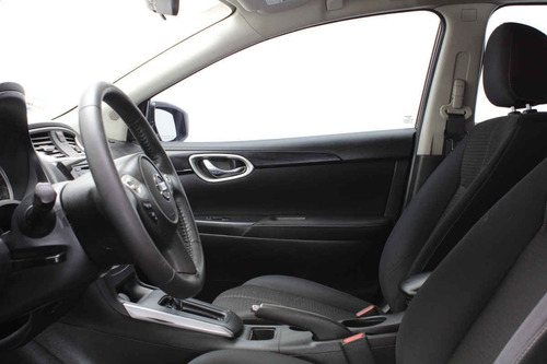 Imagen 10 de 15 de Nissan Sentra 2017 4p Advance Cvt