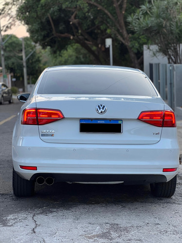 Volkswagen Jetta 2.0 Tsi Highline 4p