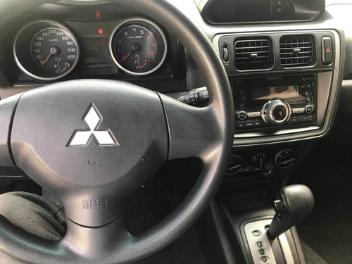 Mitsubishi Pajero Tr4 2013 2.0 4x2 Flex Aut. 5p