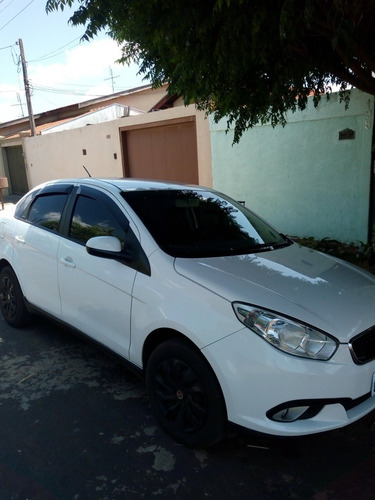 Fiat Grand Siena 2016 1.4 Attractive Flex 4p
