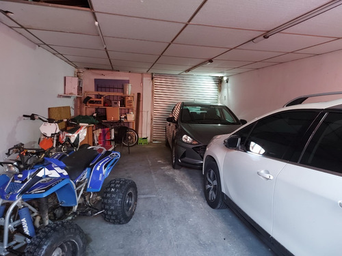 Imagen 9 de 10 de Casa 3 Dormitorios, Con Garaje Para Varios Autos Y Patio Con Parrillero Buceo