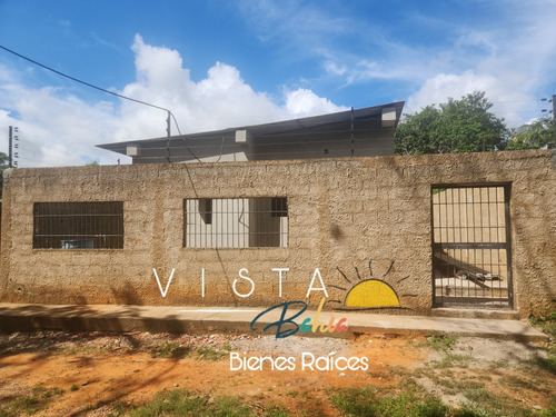 Casa En Venta Calle Petra Isabel, Sector Camoruco, La Asuncion
