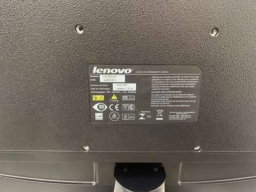 Imagem 10 de 10 de Monitor Lenovo Com 19'' Com Saída Vga E Dvi 110/220v