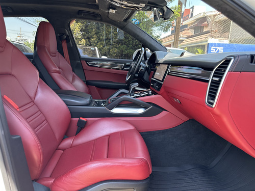 Porsche Cayenne 4.9 Turbo At