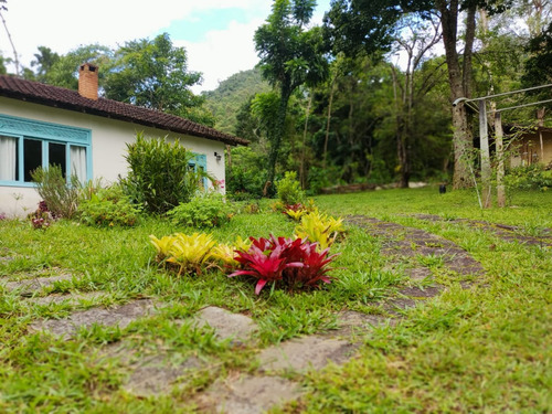 Sítio Em Macaé De Cima, Nova Friburgo, Rj.
