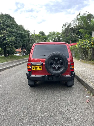 Mitsubishi Montero 2.4 V11