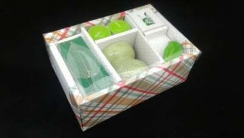 Imagem 2 de 2 de Aromatizador Cerâmica Rechô Verde + Acessórios - Um Mimo
