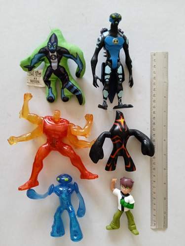 Set D 5 Figuras Promocionales Ben 10 