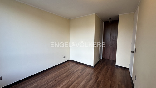 Departamento En Plaza Boulevard Carrera