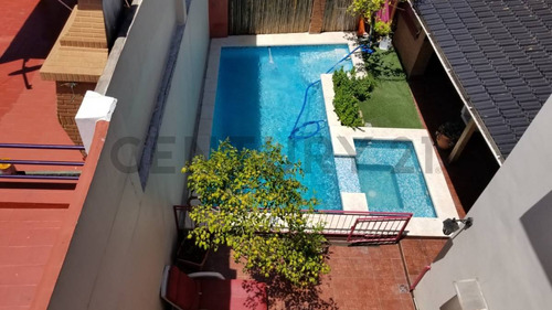 Ph De 4 Ambientes Con Quincho Piscina Y Jacuzzi - Zona Floresta