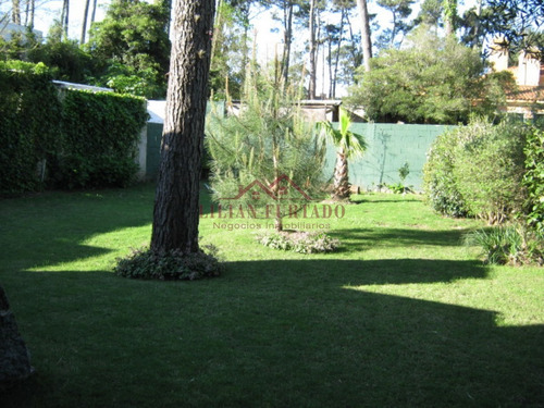 Moderna Casa En San Rafael- Ref: 798