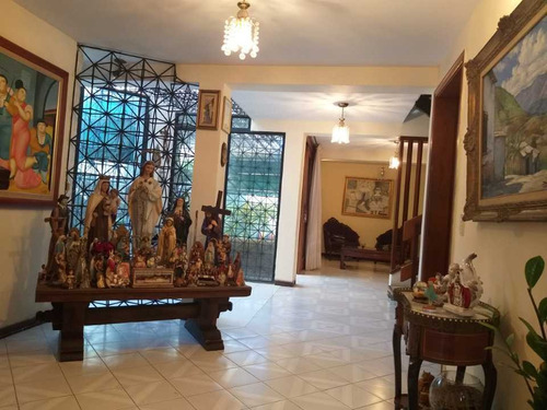 Imagen 2 de 30 de Vendo Casa 580mtrs2 5h+2s/5b+2s/4p Colinas De Tamanaco 9230
