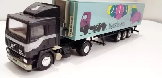 Trailers  Mercedez Benz Negro/verde  Escala 1/87 Herpa