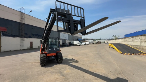 Autoelevador Con Brazo Telescopico Tipo Sampi Manitou 6 Mts