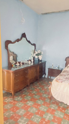 Casa Remodelada Muy Céntrica A Dos Cuadras Del Hospital Civil Muy Amplia