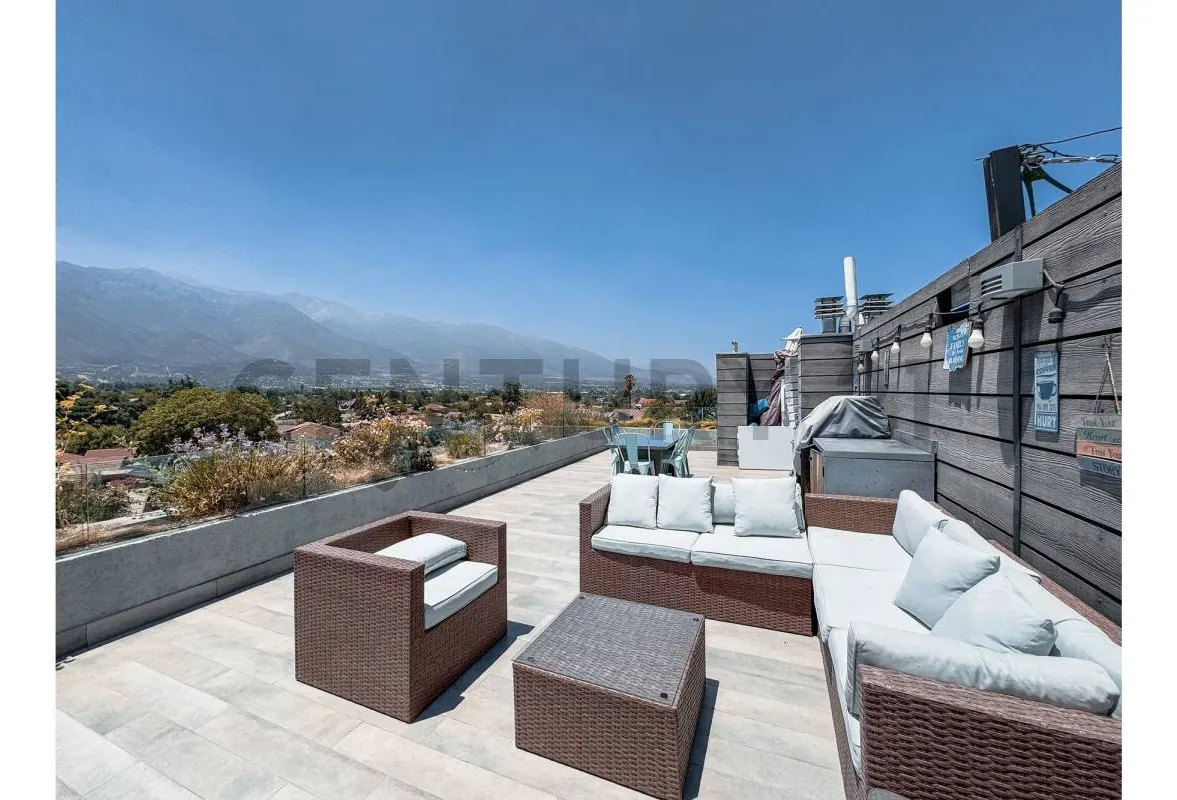 Imagen 1 de 30 de Townhouse En Venta, 4d, La Reina