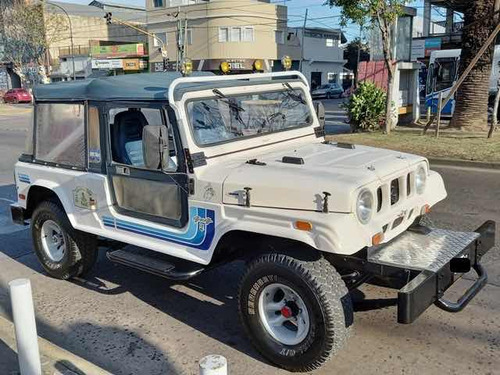 Jeep Ika Lody