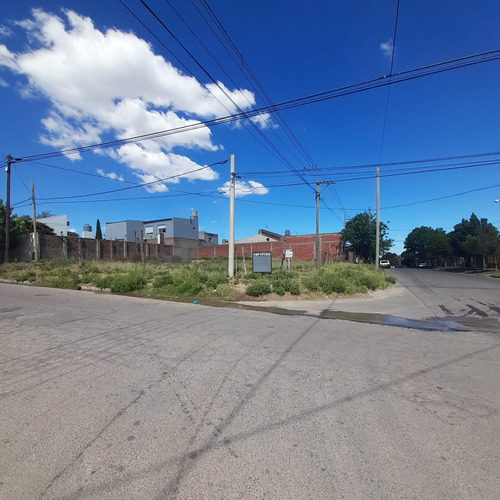 Terreno En Venta Calle Necochea & Bouchard Bª Villa Don Bosco