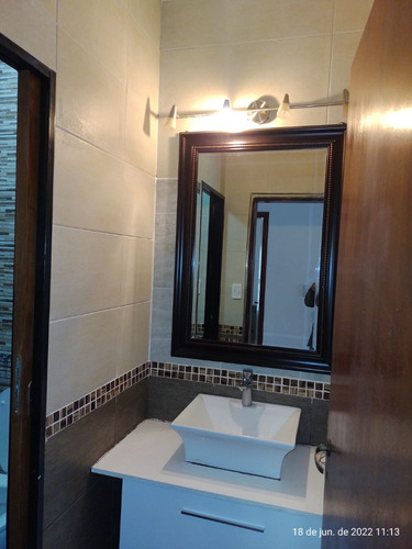 Casa Amplia, Exelente Estado Gral. (con Dto Opcional)