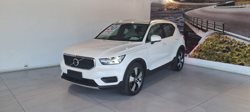 Volvo XC40 XC40 2.0 T4 GASOLINA MOMENTUM FWD