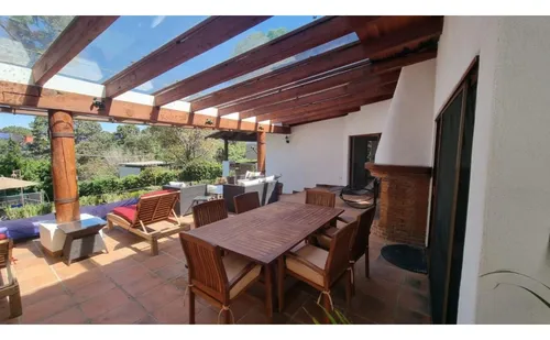 Casa Funcional Y Práctica En Venta, Centro De Avandaro