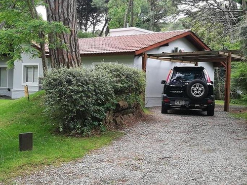 Imagen 3 de 18 de Casa Frente A La Reserva