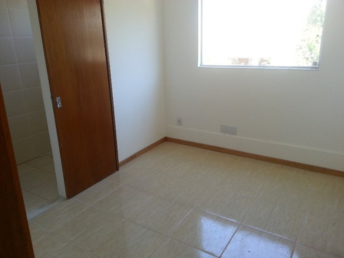 Imagem 8 de 15 de Casa Geminada Com 3 Quartos Para Comprar No Xangri-lá Em Contagem/mg - 441