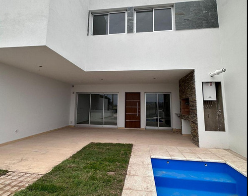 Dúplex En Venta, 3 Dorm. Con Pileta, Manantiales Prados