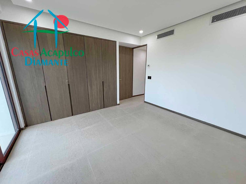 Cad La Isla Java J3. Terraza Con Vista A Las Áreas Comunes