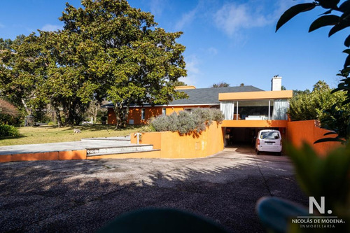 Espectacular Casa En Alquiler Barrio Cantegril Punta Del Este