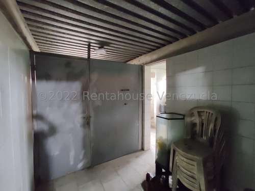 Amplio Terreno Propio En Venta Avicola 10.424 Metros Granja Avicola Con Galpones En Funcionamiento Luz Trifasica Banco Transformadores Oficina Negociable Estef 23-8117