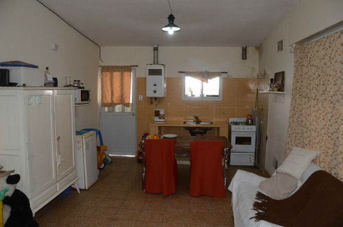 Imagen 10 de 17 de Casa Con Salón Comercial En Venado Tuerto