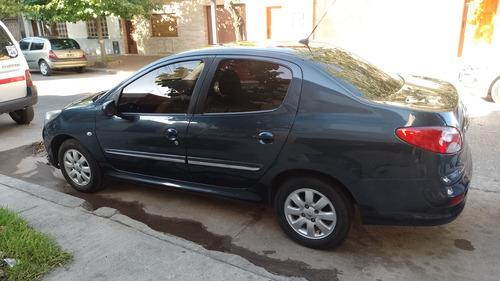 Peugeot 207 1.4 Sedan Xs