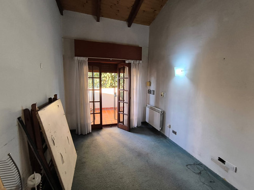 Alto Alberdi - Casa En Venta - 5 Dormitorios