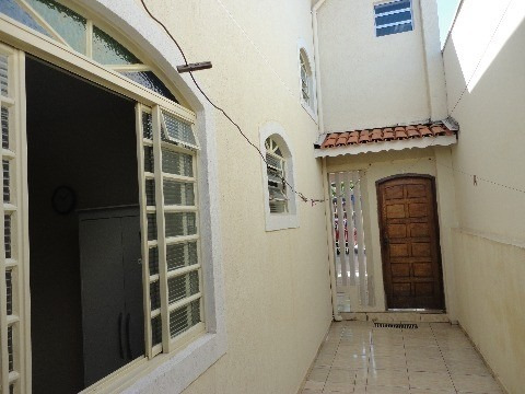 Casa - Venda - Jardim Carolina - Cod. 393 - V393