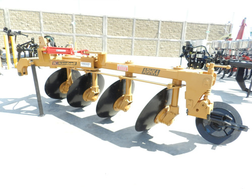 Imagen 9 de 12 de Arado Agricola 4 Discos Hidraulico Marca Kimball P Tractor