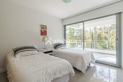 Alquiler Apartamento Dos Dormitorios Punta Del Este Edificio Rincon Del Bosque