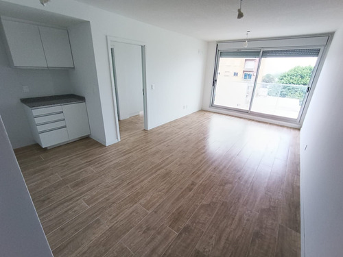 Apartamento En Alquiler De 1 Dormitorio C/ Cochera En La Blanqueada