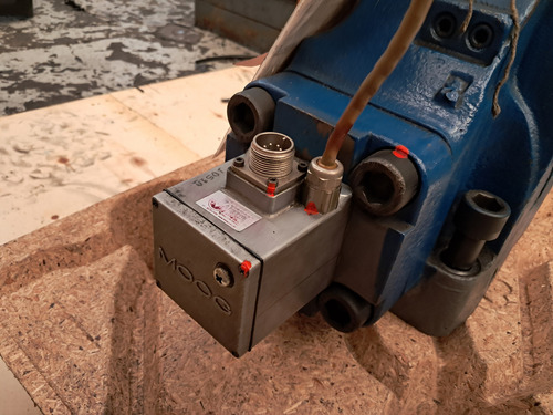 Servo Valvula Moog D665-404a (Usado)