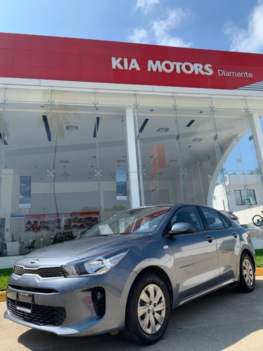 Imagen 2 de 11 de Kia Rio L Manual