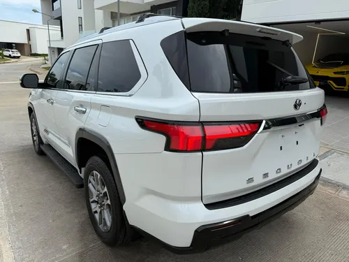 Toyota Sequoia 3.5 V6 1974 Edition 4X4