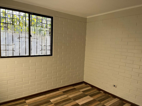 Casa Pasaje Puerto Velero. Conjunto Arrayan. Comuna Maipú.