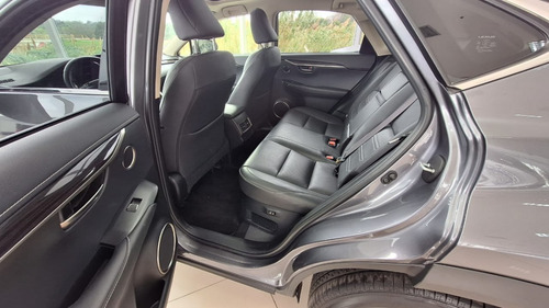 Lexus NX 300h Luxury